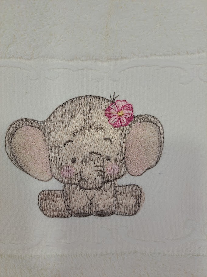 toalla elefante bordado beige